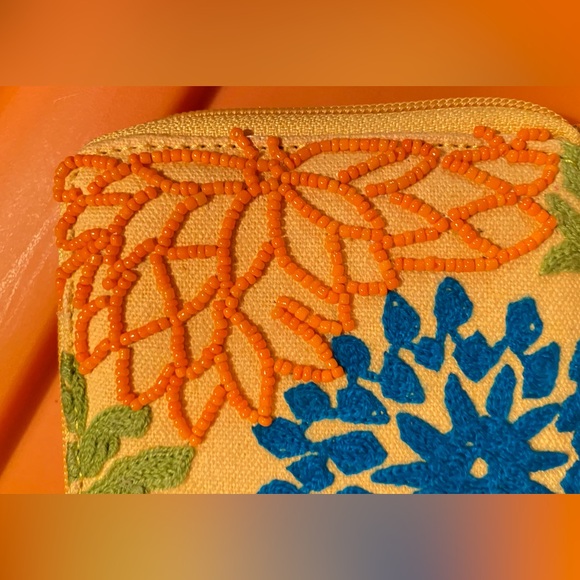 America & Beyond Embellished Zip Wallet & ID Pouch Bundle.Yellow Floral”. NWT - Picture 9 of 11
